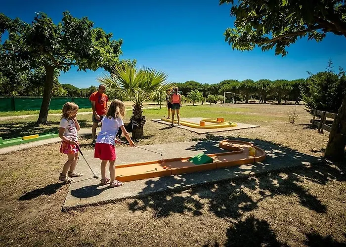 Campeggio Camping 4 étoiles - Parc aquatique - eeifae *